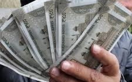 କିଓସ୍କ ବ୍ୟାଙ୍କ ଆଳରେ ଲକ୍ଷାଧିକ ଟଙ୍କା ହଡପ , ଟଙ୍କା ଧରି ମ୍ୟାନେଜର ଛୁ'