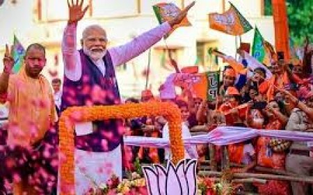 ବାରାଣାସୀରେ ଦେଖିବାକୁ ମିଳୁଛି ଭିଡ଼  : ମୁଖ୍ୟମନ୍ତ୍ରୀଙ୍କଠାରୁ ଷ୍ଟାର ପ୍ରଚାରକଙ୍କ ପର୍ଯ୍ୟନ୍ତ  କରୁଛନ୍ତି  କ୍ୟାମ୍ପ