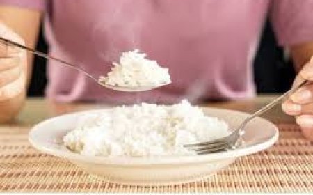 ରାତିରେ ଭାତ ଖାଇଲେ ହୋଇପାରେ  ଗମ୍ଭୀର ସ୍ୱାସ୍ଥ୍ୟ ସମସ୍ୟା