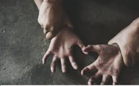 ନିର୍ବାଚନବେଳେ ନାବାଳିକାଙ୍କୁ ଦୁଷ୍କର୍ମ ପରେ ତଣ୍ଟି ଚିପି ହତ୍ୟା!