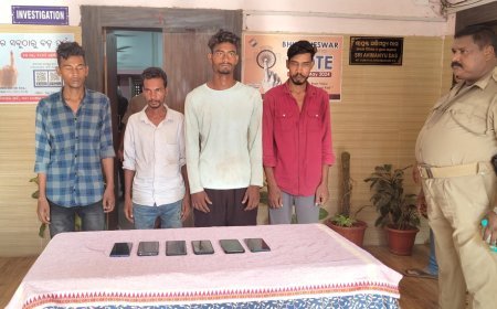 ଖଣ୍ଡଗିରି ପୁଲିସ ଜାଲରେ ଲୁଟେରା ଗ୍ୟାଙ୍ଗ୍ ; ୭ ମୋବାଇଲ ଜବତ