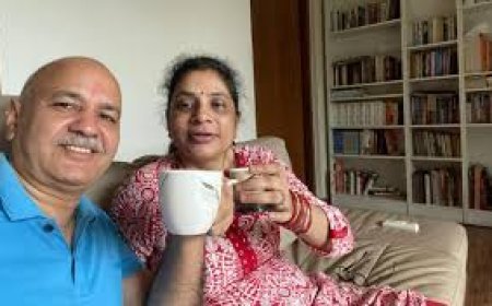 ସକାଳୁ ପତ୍ନୀଙ୍କ ସହ ଚା’ ପିଇବାର ଫଟୋ ଶେୟାର  କଲେ  ମନୀଷ ସିସୋଦୀଆ