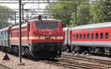 ଟ୍ରେନ ଆଗକୁ ଆସି ଆତ୍ମହତ୍ୟା କଲେ ଯୁବକ