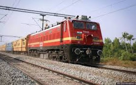 ବୃଦ୍ଧାଙ୍କ ଉପରେ ଟ୍ରେନ ଚଢ଼ିଗଲା