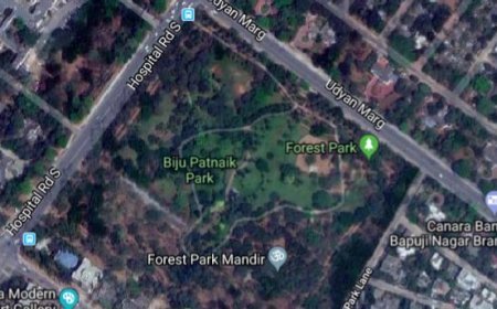 ସୁଧୁରିବାର ନାଁ ଧରୁନି; ଖାଲଖମାରେ ପୂର୍ଣ୍ଣ ବିଜୁ ପଟ୍ଟନାୟକ ମାର୍ଗ