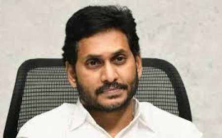 ପୂର୍ବତନ ମୁଖ୍ୟମନ୍ତ୍ରୀଙ୍କ ବିରୋଧରେ ମାମଲା:  ହିନ୍ଦୁ ଧାର୍ମିକ ଭାବନାକୁ ଆଘାତ ଦେଇଥିବା ଅଭିଯୋଗ