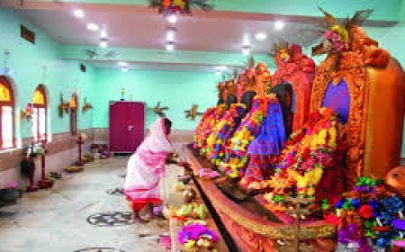 ସାତଭାୟାର ମା’ପଞ୍ଚୁବରାହୀ, କୈବର୍ତ୍ତ ସଧବା ନାରୀ ମା’ଙ୍କ ପୂଜକ 