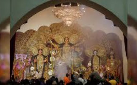 ପୂଜାମଣ୍ଡପରେ ମହାଅଷ୍ଟମୀ,  ଶ୍ରଦ୍ଧାଳୁଙ୍କ ଭିଡ଼