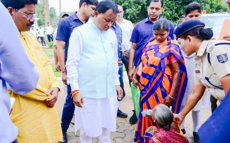 ଲୋକଙ୍କ ଅଭିଯୋଗ ଶୁଣିଲେ ମୁଖ୍ୟମନ୍ତ୍ରୀ