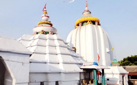 କାର୍ତିକ ପ୍ରଥମ ସୋମବାରରେ ବାବା ଧବଳେଶ୍ୱରଙ୍କୁ ଦର୍ଶନ କଲେ ଭକ୍ତ