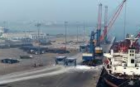 ୨୪ ସକାଳେ ଭୀଷଣ ବାତ୍ୟା:  ପାରାଦୀପ ଠାରୁ ୭୩୦ କିମି ଦୂରରେ କେନ୍ଦ୍ରୀଭୂତ!