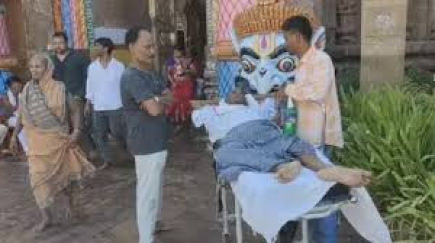 ଜଗାକୁ ଦେଖିବାକୁ ଷ୍ଟ୍ରେଚରରେ ପୁରୀରେ ପହଞ୍ଚିଲେ କ୍ୟାନସର ଆକ୍ରାନ୍ତ