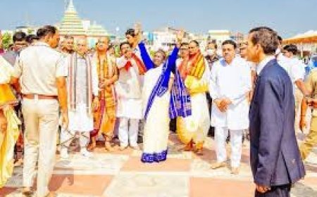 ଚାଲି ଚାଲି ଯାଇ ଜଗନ୍ନାଥଙ୍କୁ ଦର୍ଶନ କଲେ ରାଷ୍ଟ୍ରପତି