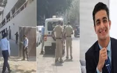 ଏକାଧିକ ମାମଲା ନେଇ ସୁପ୍ରିମ୍‌କୋର୍ଟଙ୍କ ଦ୍ବାରସ୍ଥ ହେଲେ ରଣବୀର ଆଲ୍ଲାବାଦିଆ