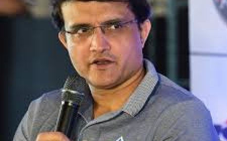 ସୌରଭ ଗାଙ୍ଗୁଲିଙ୍କ କାର ଦୁର୍ଘଟଣାଗ୍ରସ୍ତ: ଅଳ୍ପକେ ବର୍ତ୍ତିଲେ