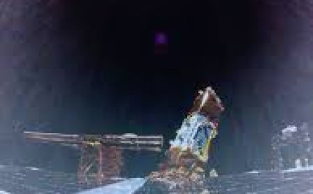 ଚନ୍ଦ୍ରରେ ପହଁଞ୍ଚିଲା  ବ୍ଲୁ-ଘୋଷ୍ଟ