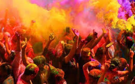 ସରକାରୀ କ୍ୟାଲେଣ୍ଡର ଅନୁସାରେ ହୋଲି କେବେ ପାଳନ ହେବ ଜାଣନ୍ତୁ ?