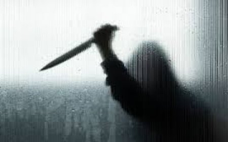 ବାହାଘର ଭାଙ୍ଗିଯିବାରୁ ଗାଁ ମଝିରେ ଖଣ୍ଡା ଧରି ହଣାକଟା