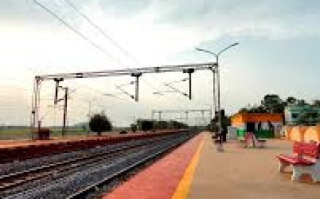 ୭ ରେଳ ଷ୍ଟେଶନର ନବୀକରଣ