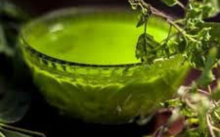 ତ୍ୱଚାର ସୁରକ୍ଷା ଲାଗି ତୁଳସୀ ପତ୍ର