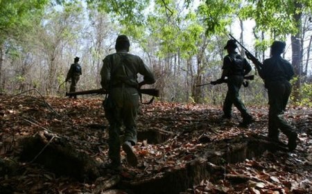 ୨୨ ମାଓବାଦୀଙ୍କ ଆତ୍ମସମର୍ପଣ;  ମାଓ ଅସ୍ତ୍ରଶସ୍ତ୍ର ଓ ବିସ୍ଫୋରକ ଜବତ 