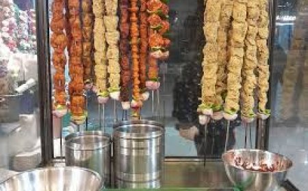 ସହରରେ  ମାଳମାଳ ଫାଷ୍ଟଫୁଡ୍ : ମାନ ପରଖୁନି ଖାଦ୍ୟ ନିରାପତ୍ତା ବିଭାଗ