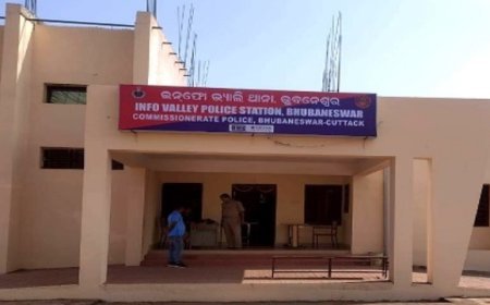 ସ୍ତ୍ରୀଙ୍କୁ ମର୍ଡର କରିବାକୁ  ସ୍ବାମୀ ମୃତ