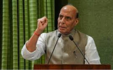 ଭୁଜ ଏୟାରବେସରେ ପ୍ରତିରକ୍ଷା ମନ୍ତ୍ରୀ ରାଜନାଥ ସିଂହ