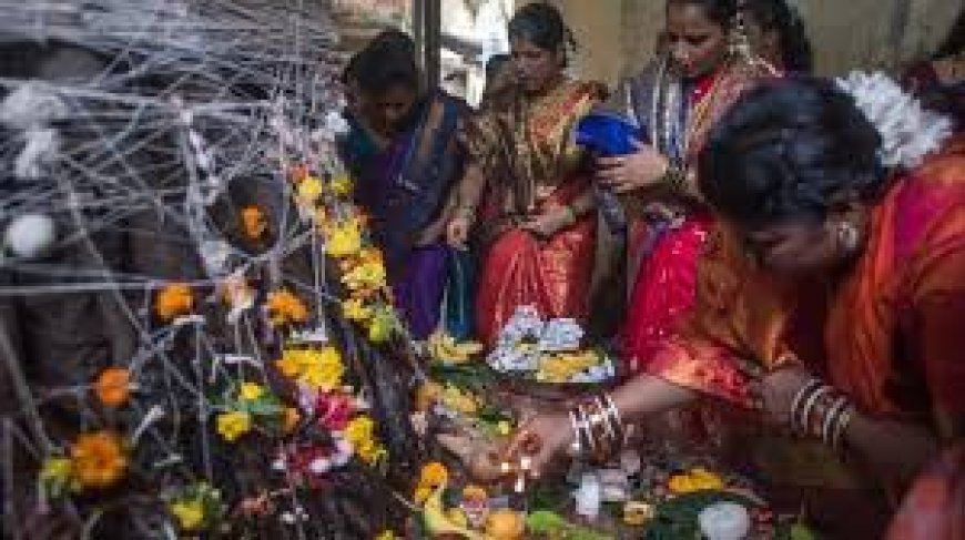 ସ୍ୱାମୀଙ୍କ ଦୀର୍ଘ ଜୀବନ କାମନା କରି ସଧବା ନାରୀ ପାଳୁଛନ୍ତି  ସାବିତ୍ରୀ ବ୍ରତ
