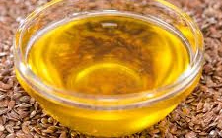 ଅଲସୀ ତେଲ ଲଗାଇଲେ ଉପୁଡ଼ିବନି କେଶ!