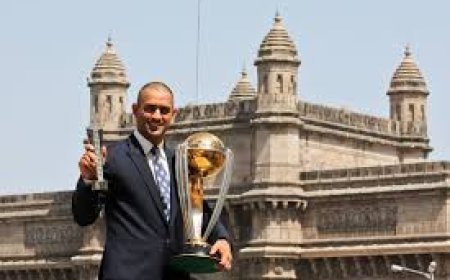 ଲଣ୍ଡନରେ ଆଇସିସି ପକ୍ଷରୁ ସମ୍ମାନିତ ହେଲେ ଧୋନୀ