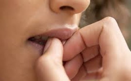 ଆପଣଙ୍କର ନଖ ଚୋବାଇବାର ଅଭ୍ୟାସ ଅଛି କି ?