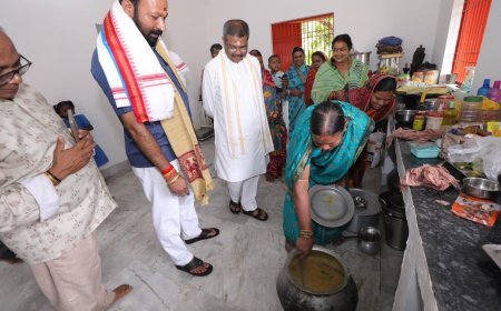 ନିଜେ ପଢୁଥିବା ତାଳଚେର ହାଣ୍ଡିଧୁଆ ସ୍କୁଲର ରୂପାନ୍ତରଣ ପ୍ରକଳ୍ପର ଶୁଭାରମ୍ଭ କଲେ କେନ୍ଦ୍ରମନ୍ତ୍ରୀ