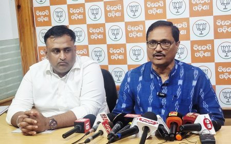 ଛାତ୍ରୀ ଆତ୍ମାହୂତି ଘଟଣା ପଛରେ ଛାତ୍ର କଂଗ୍ରେସର ନେତାମାନେ ଉସ୍‌କାଇଥିବା ପ୍ରମାଣ ସାମାଜିକ ଗଣମାଧ୍ୟମରେ ରହିଛି : ବିରଂଚି ନାରାୟଣ ତ୍ରିପାଠୀ