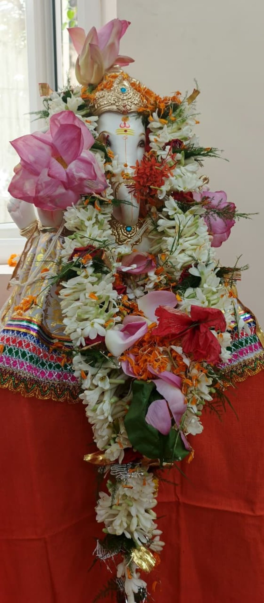 ଓଁ ବକ୍ରତୁଣ୍ଡ ମହାକାୟ