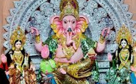 ଜଟଣୀରେ ଜମୁଛି ଗଣେଶ ପୂଜା : ଦର୍ଶକଙ୍କ ଆକର୍ଷଣ ସୂର୍ଯ୍ୟ ରଥରେ ବିରାଜିତ ରାଜା ବିନାୟକ ମହାରାଜା