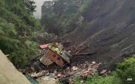 ଦେଶର ବିଭିନ୍ନ ଅଞ୍ଚଳ ଜଳମଗ୍ନ, ରାଜୌରି ଓ ହିମାଚଳରେ ପୁଣି ଭୂସ୍ଖଳନ