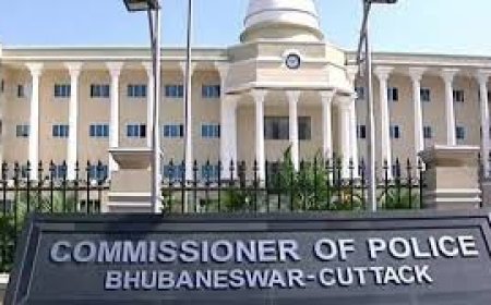 କୋମାରେ କମିଶନରେଟ୍‌ : ମାଫିଆଙ୍କୁ ଛାଡ଼, ମଦୁଆଙ୍କ ପଛରେ ଚନ୍ଦକା ପୁଲିସ