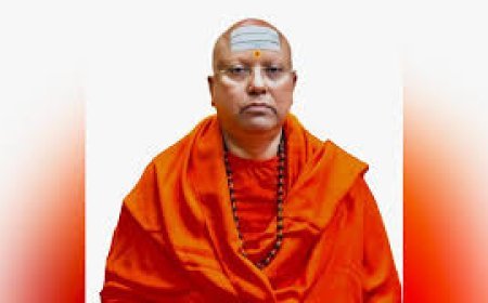 ୧୫ ଯୁବତୀଙ୍କୁ ଦୁଷ୍କର୍ମ କରି ସ୍ବାମୀ ଚୈତନ୍ୟାନନ୍ଦ ସରସ୍ବତୀ ଫେରାର