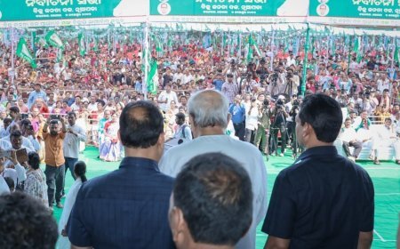 କୋମନାରେ ନବୀନଙ୍କ ଶକ୍ତି ପ୍ରଦର୍ଶନ : ‘ବିଜେପି ପ୍ରଚାରରେ ହିରୋ, କାମରେ ଜିରୋ’