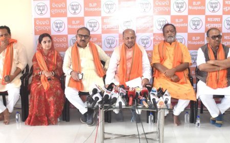 ଆଦର୍ଶଗତ ଲଢେଇ ଲଢୁଛୁ : ମନମୋହନ