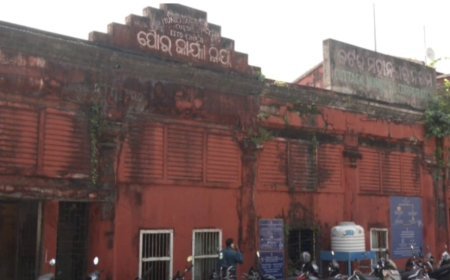 ସିଏମସିର ଅସୁରକ୍ଷିତ ପୁରୁଣା କୋଠାରେ ଚାଲିଛି କାର୍ଯ୍ୟ