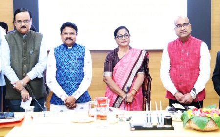 ୧୨ ଦେଶର ପ୍ରତିନିଧିଙ୍କ ବିଧାନସଭା ପରିଦର୍ଶନ