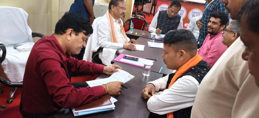 ଖାସମାଲ ଉଠାଇ ପଟ୍ଟା ଦେବାକୁ ରାଜସ୍ୱ ମନ୍ତ୍ରୀଙ୍କୁ ଦାବିପତ୍ର