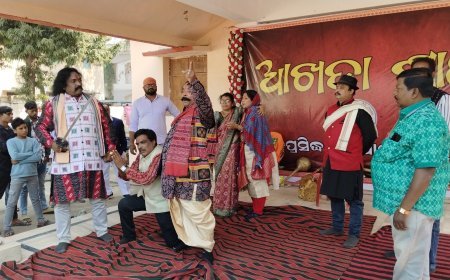 ବିଶ୍ୱ ପ୍ରସିଦ୍ଧ ଧନୁଯାତ୍ରା; ଏକଜୁଟ ହେଲେ କଳାକାର