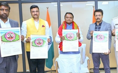 ଶ୍ରୀମନ୍ଦିର ପ୍ରକାଶିତ ନୂତନ ବର୍ଷ କ୍ୟାଲେଣ୍ଡର ମୁଖ୍ୟମନ୍ତ୍ରୀଙ୍କ ଦ୍ୱାରା ଲୋକାର୍ପିତ