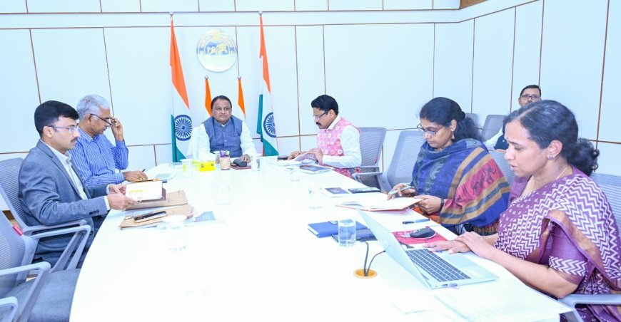 ସ୍ୱାସ୍ଥ୍ୟ ବିଭାଗର ସମୀକ୍ଷା କଲେ ମୁଖ୍ୟମନ୍ତ୍ରୀ : ଏସ୍‌ସିବିରେ ହେବ ୧୭ ମହଲା ପାର୍କିଂ