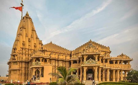 ସୋମନାଥ ମନ୍ଦିର :୧୦୦୦ ବର୍ଷରେ ଏକ ଅତୁଟ ଆସ୍ଥା
