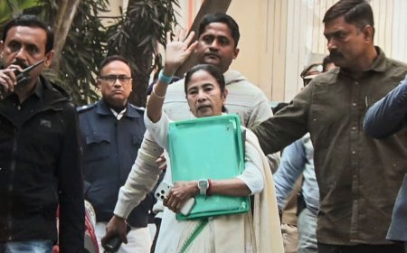 କୋଲକାତାରେ ଇଡି-ଦିଦି ମୁହାଁମୁହିଁ : ଆଇ-ପିଏସି କାର୍ଯ୍ୟାଳୟରେ ଇଡି ଚଢାଉ