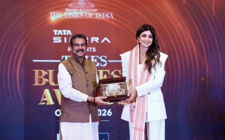 ‘ଟାଇମ୍ସ ବିଜନେସ୍‌ ଆୱାର୍ଡ-ଓଡ଼ିଶା' କାର୍ଯ୍ୟକ୍ରମରେ କେନ୍ଦ୍ରମନ୍ତ୍ରୀ